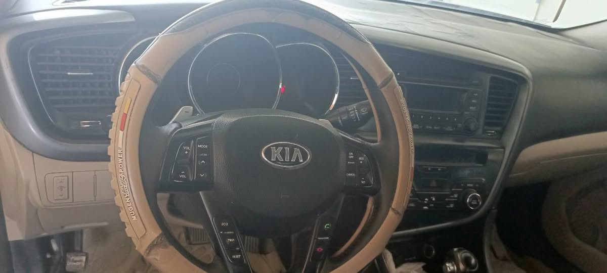 السلام عليكم.. أوبتما k5 موديل ٢٠١١ خليجي فول مواصفات بانوراما بصمه تحكمات محرك ٢٤٠٠ رقم سليمانيه دولي تريد تحويل تريد وكاله.. ابيع صبغ ابيع حزام بدون اي ضرر السعر ٩٠ بيه مجال مكاني واسط الزبيديه ***********/***********
