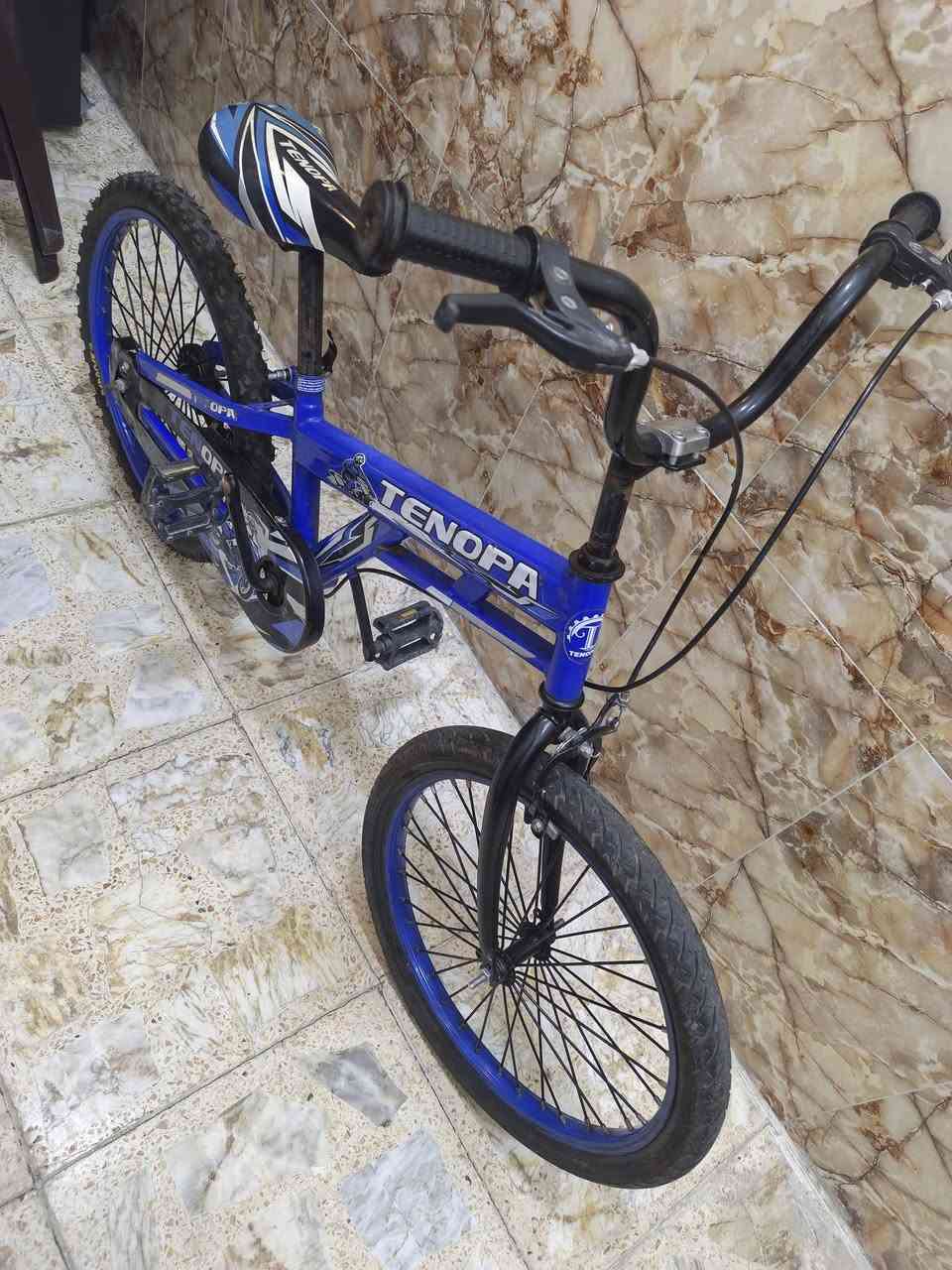يا الله باسكل حجم 20 كامل مابي نقص تجي وشوف بريكات تايرات جوابه كامل السعر 40 وبي مجال مكاني بغداد البياع التواصل واتساب  ***********
