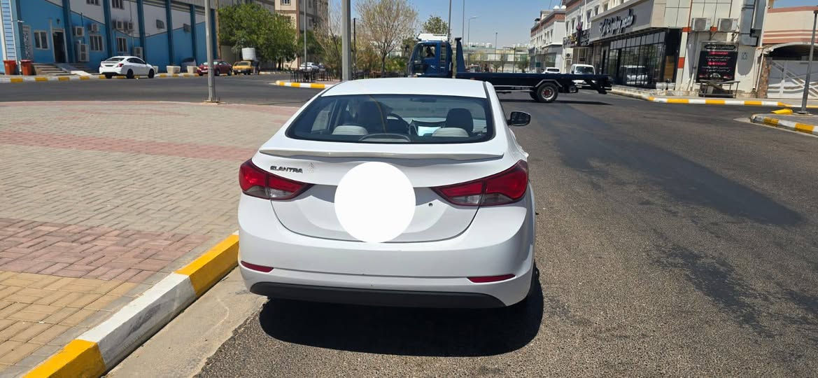 هيونداي النترا ٢٠١٦ 
مكفولة من الصبغ و التبديل سيارة جاهزة من كلشي عدا بيها المشط و الباقي تبديل وكالة السيارة ماشيه 151 Km
السعر 123  
رقمها بغداد السنوية متجدده قبل شهر 
*********** البصرة, العراق
