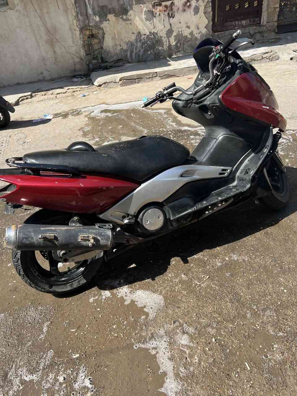 السلام عليكم دراجه تي ماكس للبيع موديل 2007 نكره سلف لا نضوح ولا تبخير سعر 1100 العنوان بغداد ***********
