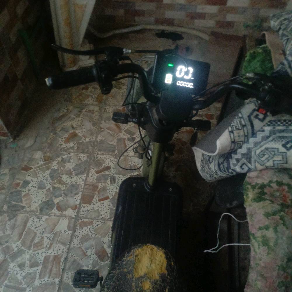 السلام عليكم
دراجه شحن نضيفه مابيه اي عطل مع كامل ملحقاته  السعر 275 وبيه مجال 
المكان بغداد