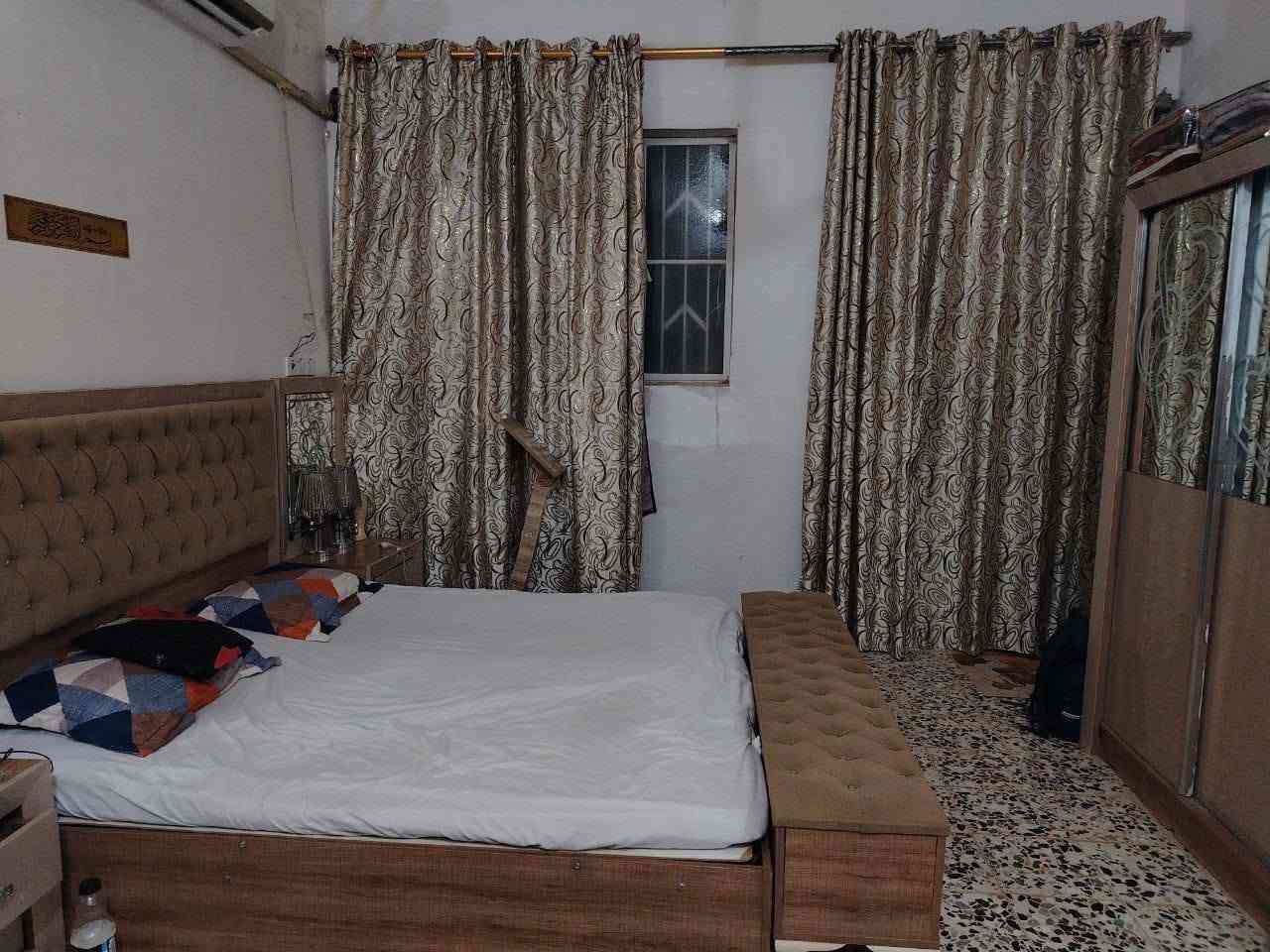 🏠 بيت للبيع 🏠
📍 الموقع: المناذرة - قرب محطة اللهيبي - قريب على مجمع السلام 
📐 المساحة: 250 متر مربع بناء 190م
يحتوي على:
(غرفتين - استقبال - صاله - مطبخ حار وبارد - حمامات داخليه وخارجيه)
🔴 الخدمات: (وطني - مولد - ماي - انترنت - مدارس)
🛣️ البيت عقد زراعي مرقم في البلديه
💵 السعر 25 مليون (بي مجال قليل جدا)
📞 للمزيد من التفاصيل والاستفسار:
🏢 المراجعة: مكتب الجنابي للعقار
📱 الاتصال مباشر: ***********
