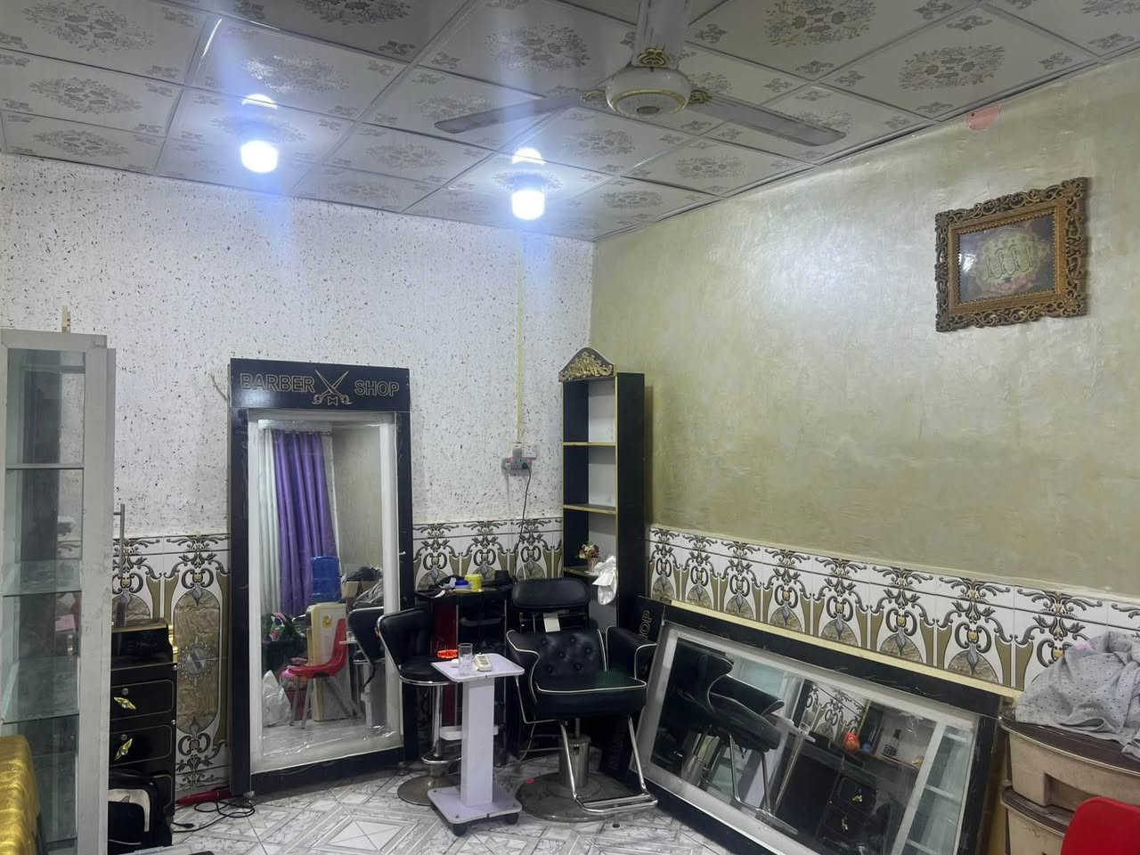 بيت للبيع بالحيانيه شارع الطاك ثاني بيت عن الركن قريب على شارع السايدين مساحه 100مربع طابو صرف بسمي تحويل ثاني يوم السعر 125مليون وبي مجال بيت مرتب ومال عائله زغيره *********** البصرة, العراق
