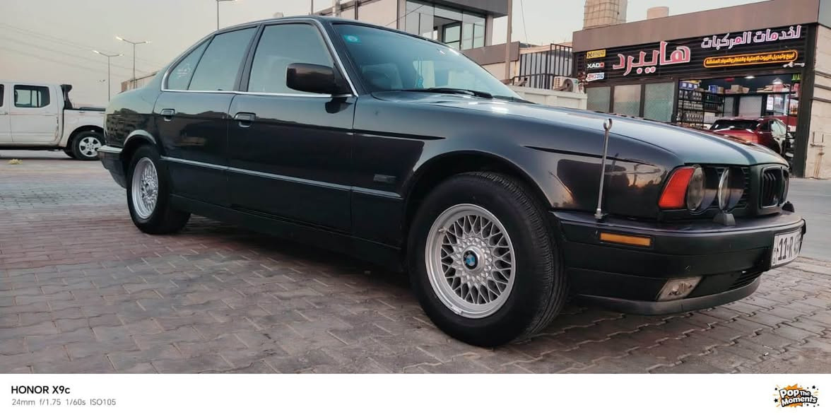 للبيع موديل 92
مسكر عدل مرغوب مكينه كير شرط
بجم عريض كله جديد 
حداديه جديد
سلايت طكتين
كهرباء كلها شغاله
لايت زنون
منضومه ماء زيتي اخضر
تبريد ثلج وياه سويج
باتري جديد 
تخم تاير 
عازل حراره ارضيه 
سياره بسمي مداور مباشر 
سعر 55بيها مجال قليل 
رقم ***********
