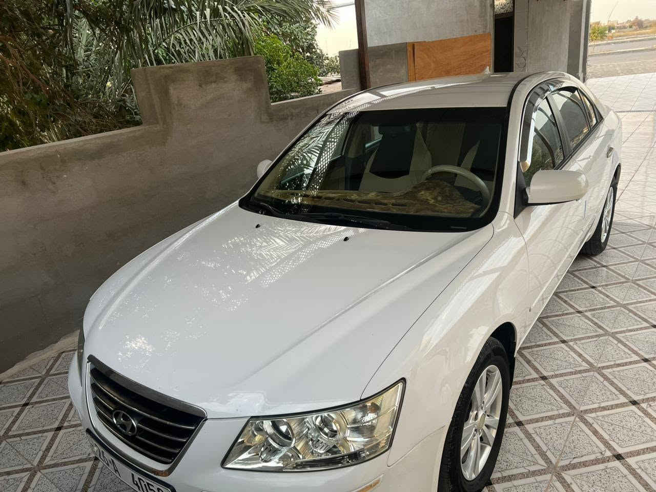 على بركة الله
سوناتا ٢٠١٠ لون ابيض خليجي محرك ٢٤٠٠ لا صبغ ولا تبديل رقم دولي باسمي صلاح الدين السياره حلوه مال جناي فقط بيها رصعات  خفيفه محرك كير شرط محرك مبدل كازكيت فقط السعر 132 وبيها مجال للاستفسار *********** مع ميسر الجبوري
