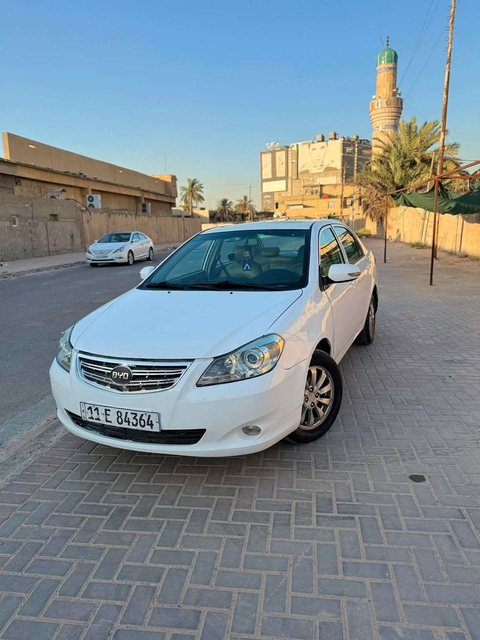 السلام عليكم Byd 2013 G3 مواصفاتها معروفه مكينه وكير جديدات شادها محور كورلا 1800 تبريد شغال مصبوغه حزام الصدر جديد دبلات جدد بيها  رقم انكليزي جديد مصفره غرامات  السعر57 وبيها مجال للشراي العنوان  القاهره رقم للتواصل 
***********
