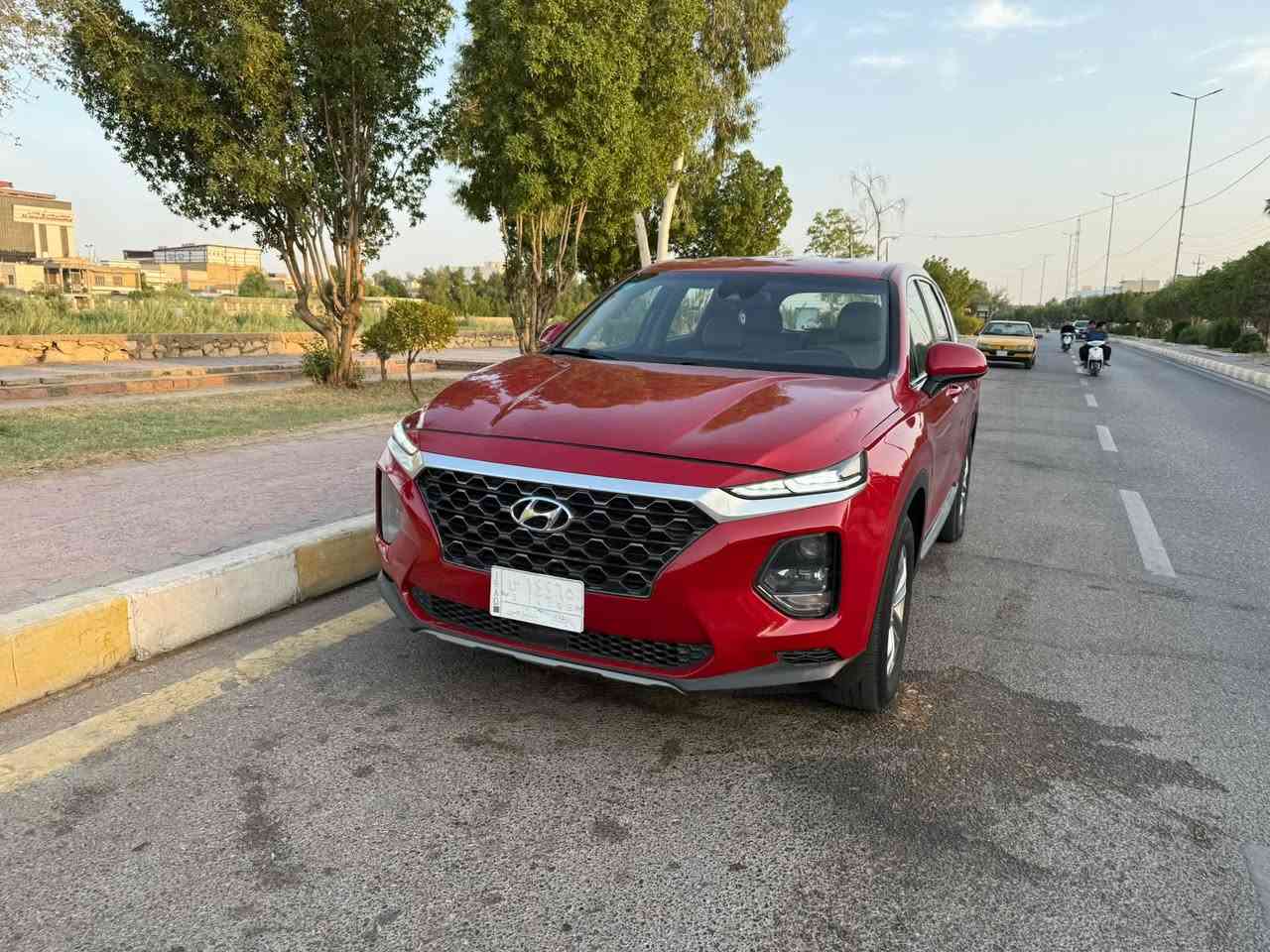 السلام عليكم
سنتافي امريكي 2020

 السعر150 ورقة وبيهه مجال
الرقم:*********** واتساب 
مكان:ميسان  /العماره 
 المواصفات:
ماشيه 50 الف حقيقي 
مكينه 2400 
جام كهرباء 
مري كهرباء 
كامرة خلفية
شاشة كبيرة
تحكم مقود
كروس سرعه
انرويد اوتو وابل كاربلي
مانع منحدرات
تشغيل واطفاء ذاتي
هاندريك دكمة
توقف ذاتي 
رادارات جانبية
قطعتين تبريد
