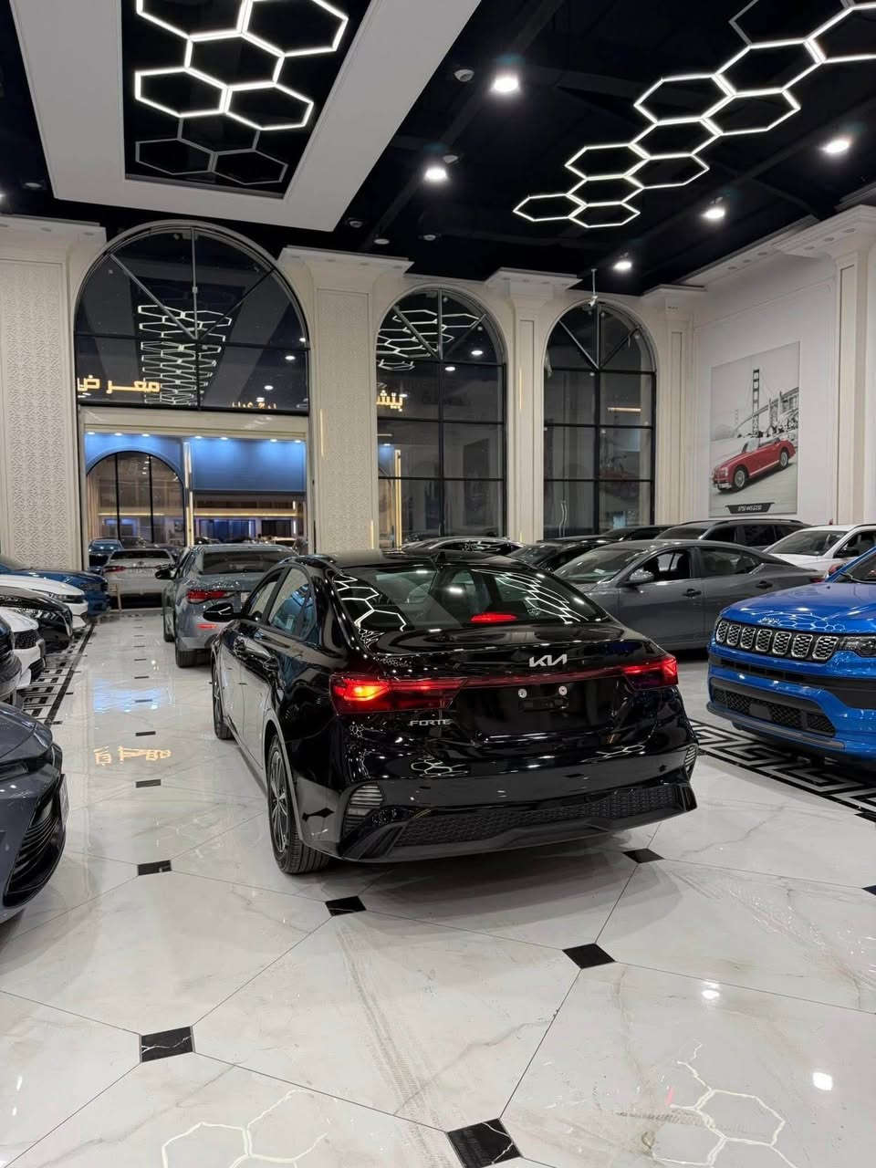 السلام عليكم 
للبيع كيا فورتي اسود 2024 LX
محرك 20 دوش 
ماشي 15 الف ميل 
سيارة بيها نص قبغ صندوق صبغ بدون دواخل  
سياره كل ارباكات شركة 
سياره بدون تعديل و كلير أمريكي شرط
سياره بدون شخوط و بقصات شرط 
سياره بدون رقم ترقيم شمالي فقط 
تكلفة رقم 11.5 ورقه ونص 
ملاحظة صوار حادث موجوده في المنشور 
اي استفسار عن سيارة خاص مفتوح 

السعر 142 ورقه ومجال 
اخوكم ديار ابو عمر 
*********** واتساب فقط للتواصل 
***********اتصال 
عنوان أربيل معارض السيارات أربيل, العراق
