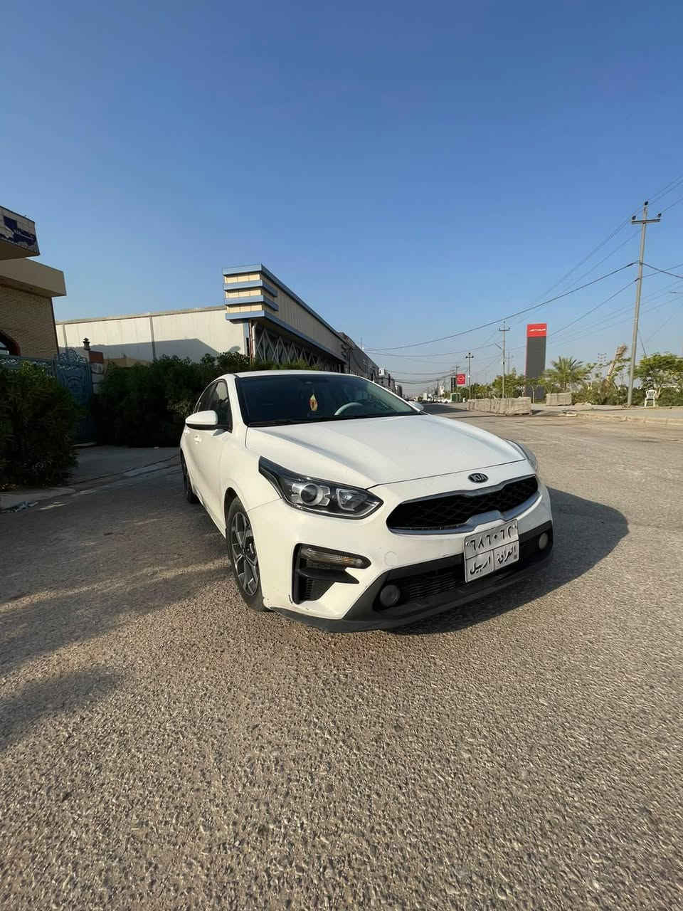 السلام عليكم 
للبيع كيا فورتي مديل 2019  مكينه 2000 دوش كير AT المرغوب باسم كردي كير مكينه حداديه تخم تاير السياره جاهزه من كلشي بيه جاملغ وبنيد صبغ حادث امريكا وبيه ملاون بالتكمه شويه اب 120 بيه مجال 
للاستفسار اكثر (***********)
*********** النجف, العراق

