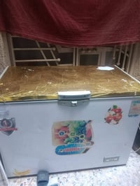 ثلاجة • للبيع