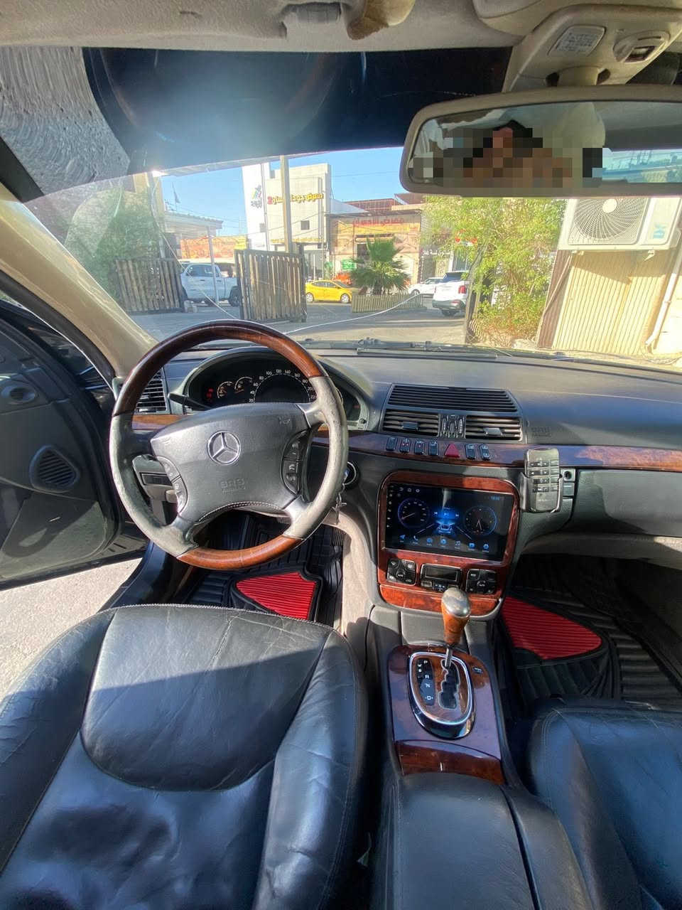 مرسيدس غواصة ادوات متوم شمالي
S 500  .. 2001 
لون مميز نيلي متغير 
مكينة ٨ سلندر كفاله 
كير كفاله كهرباء كلشي بشرط 
جوبلسات تصعد وتنزل 
السياره حلوه وبلادية وخير من الله 
بيها جاملغ امامي صبغ
مكانها البصرة 
السعر ٤٥ ورقة والشراي يدلل 
رقم الهاتف 
***********
