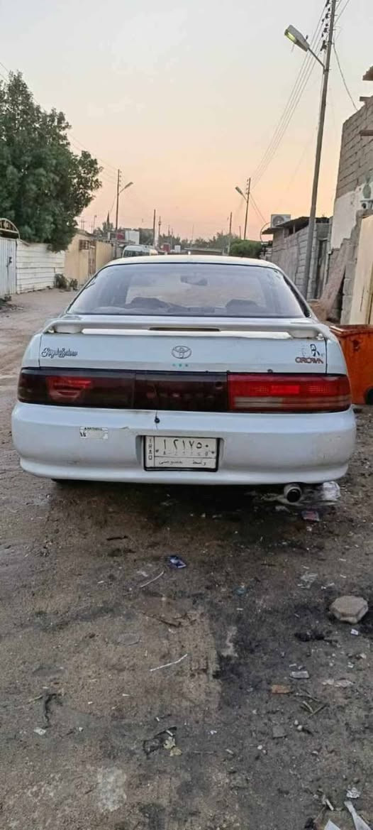 السلام عليكم من رخصة الادمن كرسته نفخ مديل 1994 كفاله نقل بس الكص ما اكفل لان مبدل ربعيه گدام مال لايتات  محرك گايم وبي بگن   الگير الرابع ما يطيح السياره ما تشتغل  واكفه سنويه لل2028 وتنتهي حداديه زينه البدي شوف العين   ابيع كوم حديد   المو شراي لا يتعبني 
العنوان البصره الزبير 
***********
السعر ٢٨ بي مجال قليل البصرة, العراق
