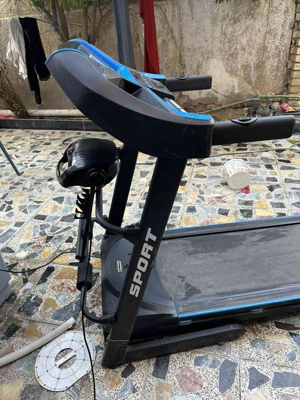 سلام عليكم جهاز جديد كلش وسعر مناسب مكان بغداد البياع *********** يحمل وزن ١٥٠ وبيه هوي موصفات
