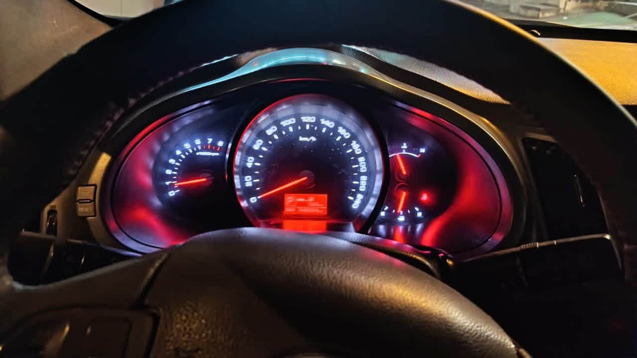 سلام عليكم
كيا سبورتج موديل ٢٠١٢ 

ماشيه ١٣٣الف

مواصفات بانوراما تحكم ستيرن مري شفط لايت لد وويل فراشه الكبير اشاير بالمري وباقي المواصفات المعروفه 

رقم نجف مميز رباعي 

تحويل ثاني يوم 

السياره بيها ملاحضات موضحه بالسونار 

العنوان النجف الاشرف 

للتواصل ***********

متواجد واتساب
