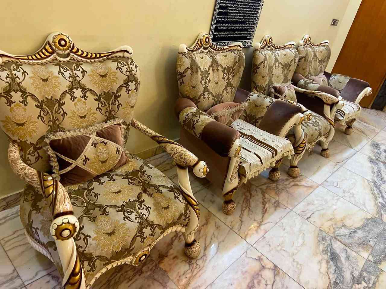 سلام عليكم هاذ التخم مستعمل نظيف البيع السعر 1700وبي مجال مكاني البلديات شارع السمنت ***********تواصل واساب فقط
