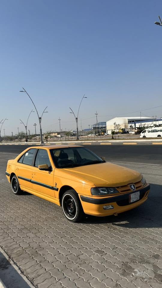 السلام عليكم بيجو بارص ١٨ سياره حلوه ونظيفة مكينة بيها تبخير ومبدل بيها باب خلف السائق الباقي مكفول تبريد شغال السياره اقصاط ومخلصة راعيها موجود  العنوان بصرة رايدها ب٤٠وبيها مجال هـ ***********
