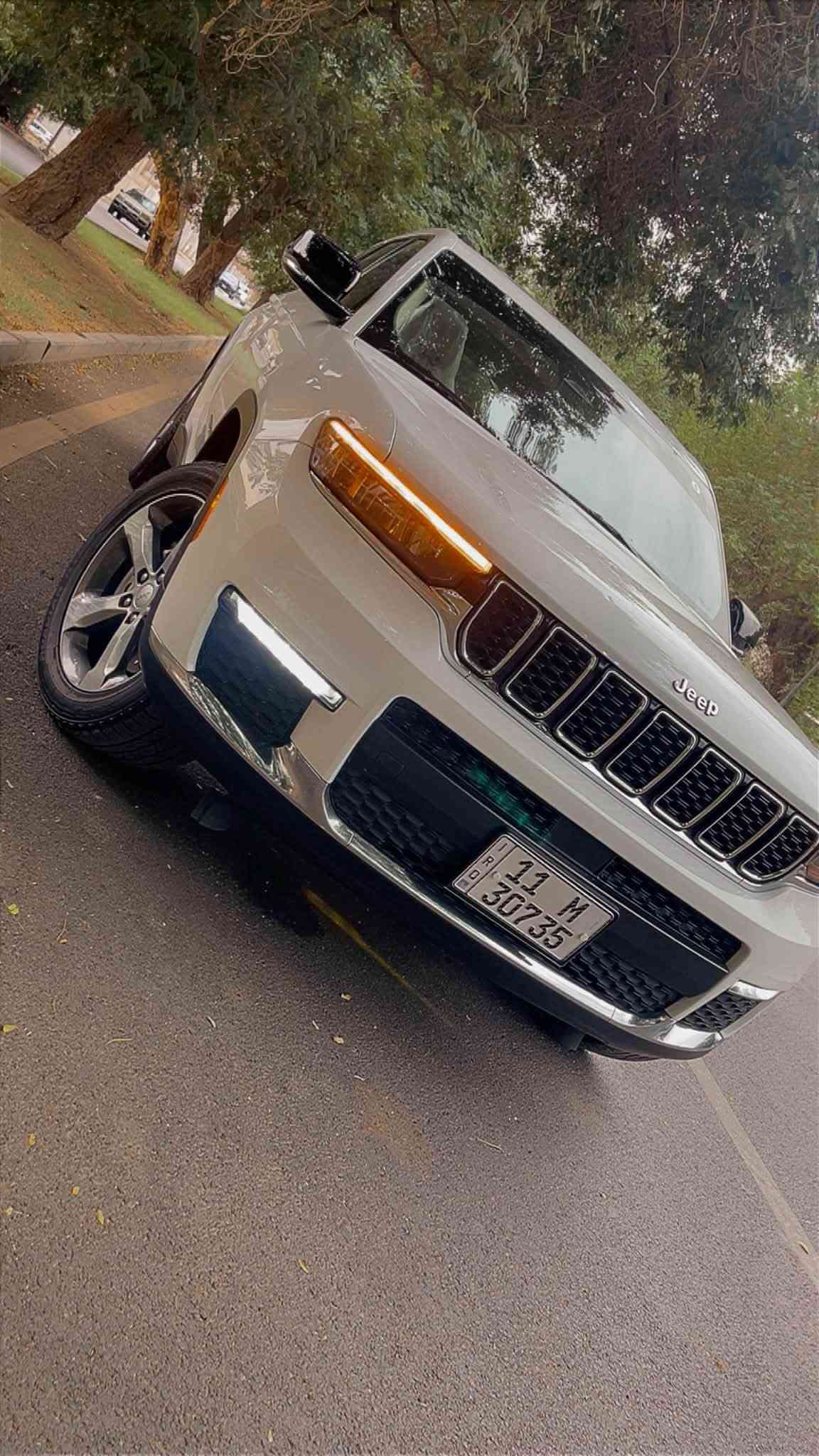 جراند شيروكي L • ٢٠٢١ • رقم بغداد