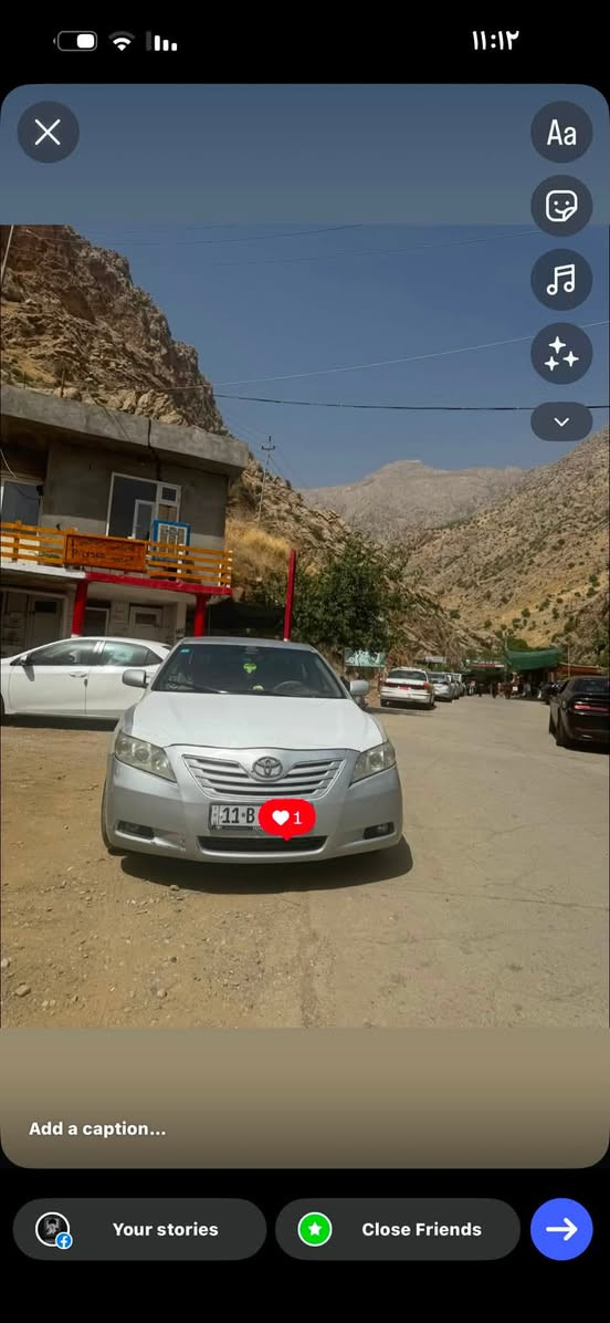 السلام عليكم
تيوتا كامري 2009محرك 4سلندر2400vvt-i 
وارد امريكي ضربتهه بلطنطه 
رقم بغداد انكليزي بسمي تحويل مباشر مني
كشن كهرباء كروز سرعه (مثبت سرعه)السياره حلوه 
بيه بعض التلخيصات بصصيطه
السعر :75$وبيهه مجال ان شاء الله
رقمي :***********
