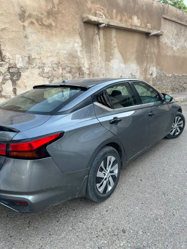 التیما ٢٠٢٠ s
سێ پارجەی هەیە 
پێش و پشت کەبس  
١١٧$
***********

