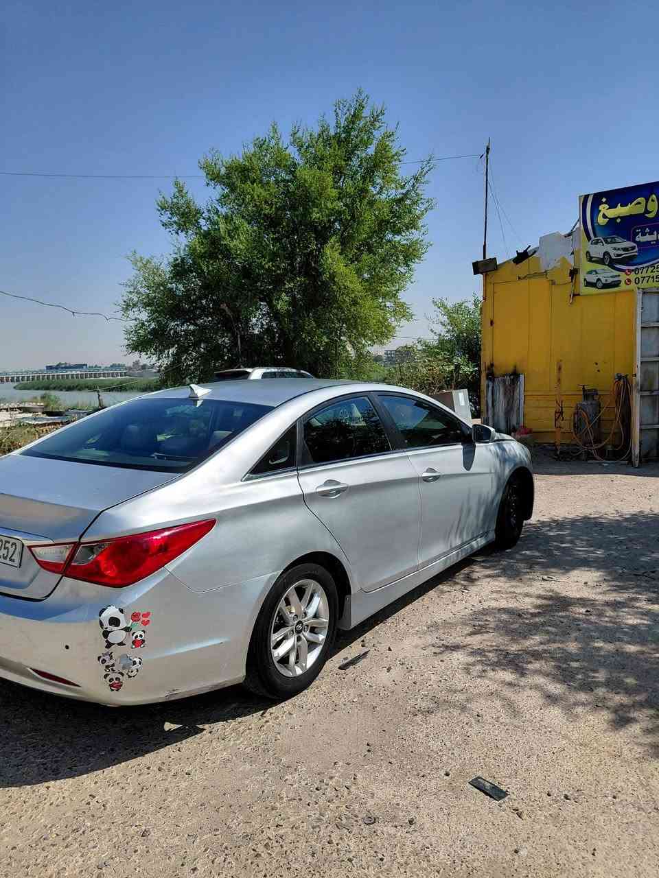 السلام عليكم
سوناتا وارد امريكي مضلع موديل ٢٠١١محرك وكير وتبريد بحالة جيدة جدا 

لا يوجد صبغ بالقمارة والجنه والبابين جهة السايق ابيعها حزام مكاني كوت هاتف ***********

***********

 السعر 75$ وبيها مجال ان شاءالله
