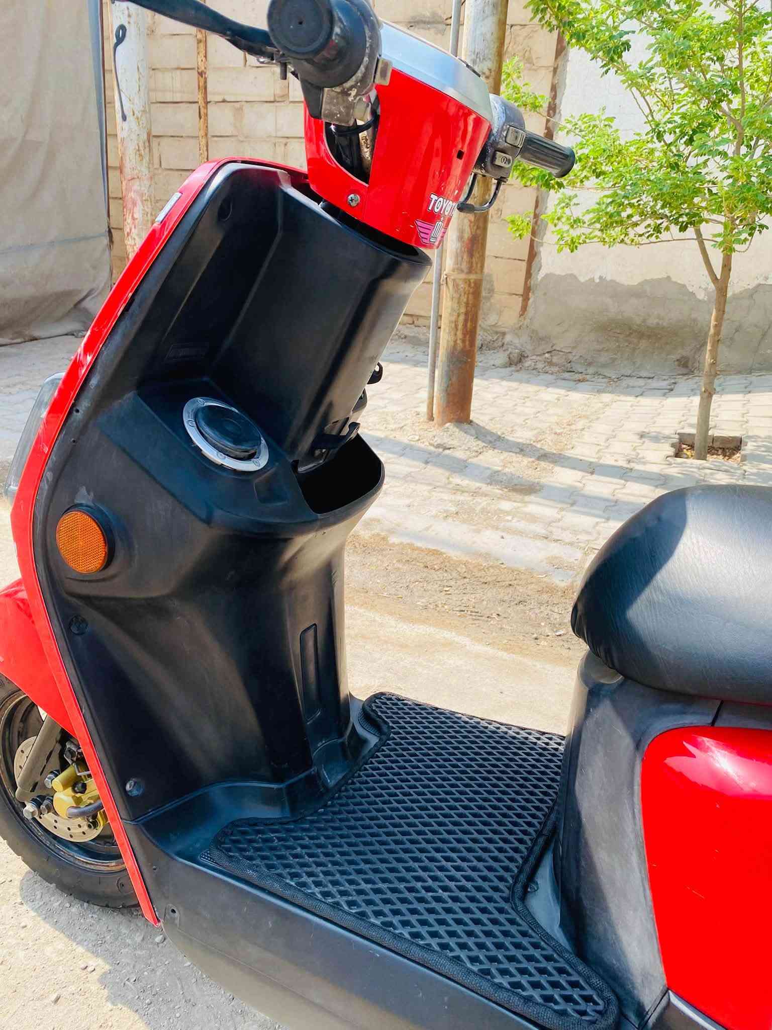 ماكس بوليسي • ٢٠١٢ • بلاديه