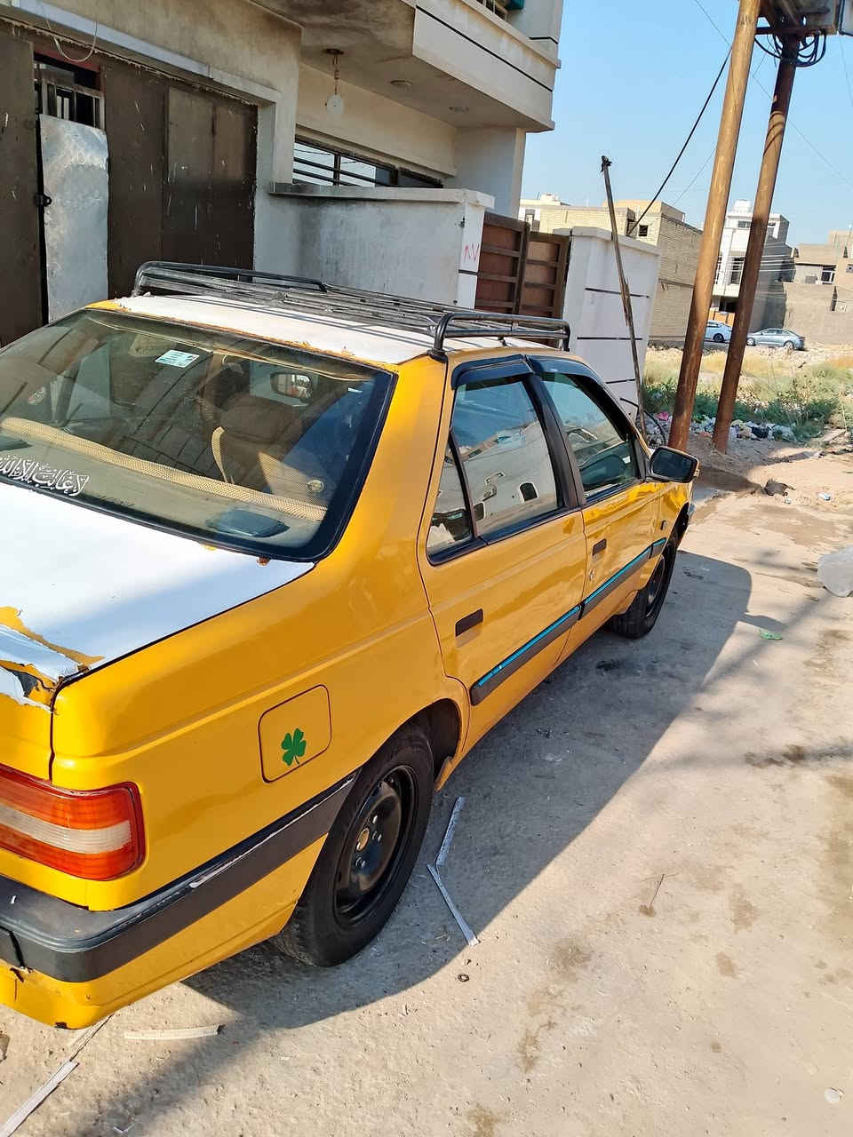 سلام عليكم بيجو لميس ٢٠١٣ رقم بغداد تحويل مباشر كير ومكينة مكفولة تبريد ثلج كهربيات شغالة داخل غرفة مدوشمة جديد مكان بغداد دورة السعر ٢٧ ***********
