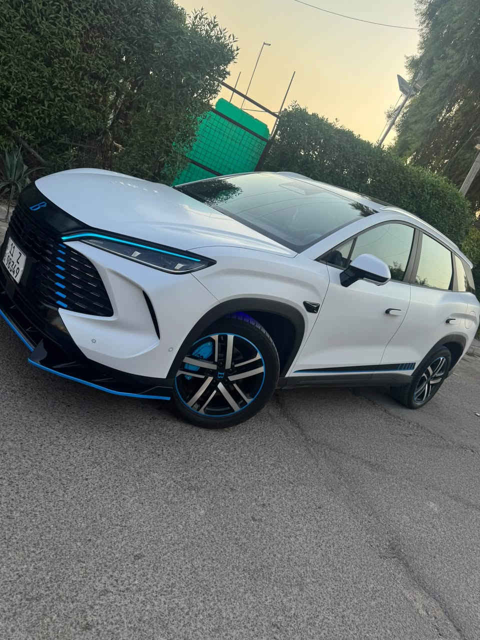 سلام عليكم للبيع BYD سونك L فلاكشب 13 كامرة كشن كهرباء واحد السيارة جديدة بحالة الوكالة 

مغلفة ppf طافي ضمان 10 سنوات 
وكل 6 اشهر صيانة 
والجام عازل حراري مغلف 
ارضيات اصلية مالتهة 
ماشيه:
بانزين 866
كهرباء1026
السيارة مصروف عليهة ومميزة بلشارع 
رقم بغداد 
مكان السيارة بغداد
السعر خاص
للاتصال ***********
