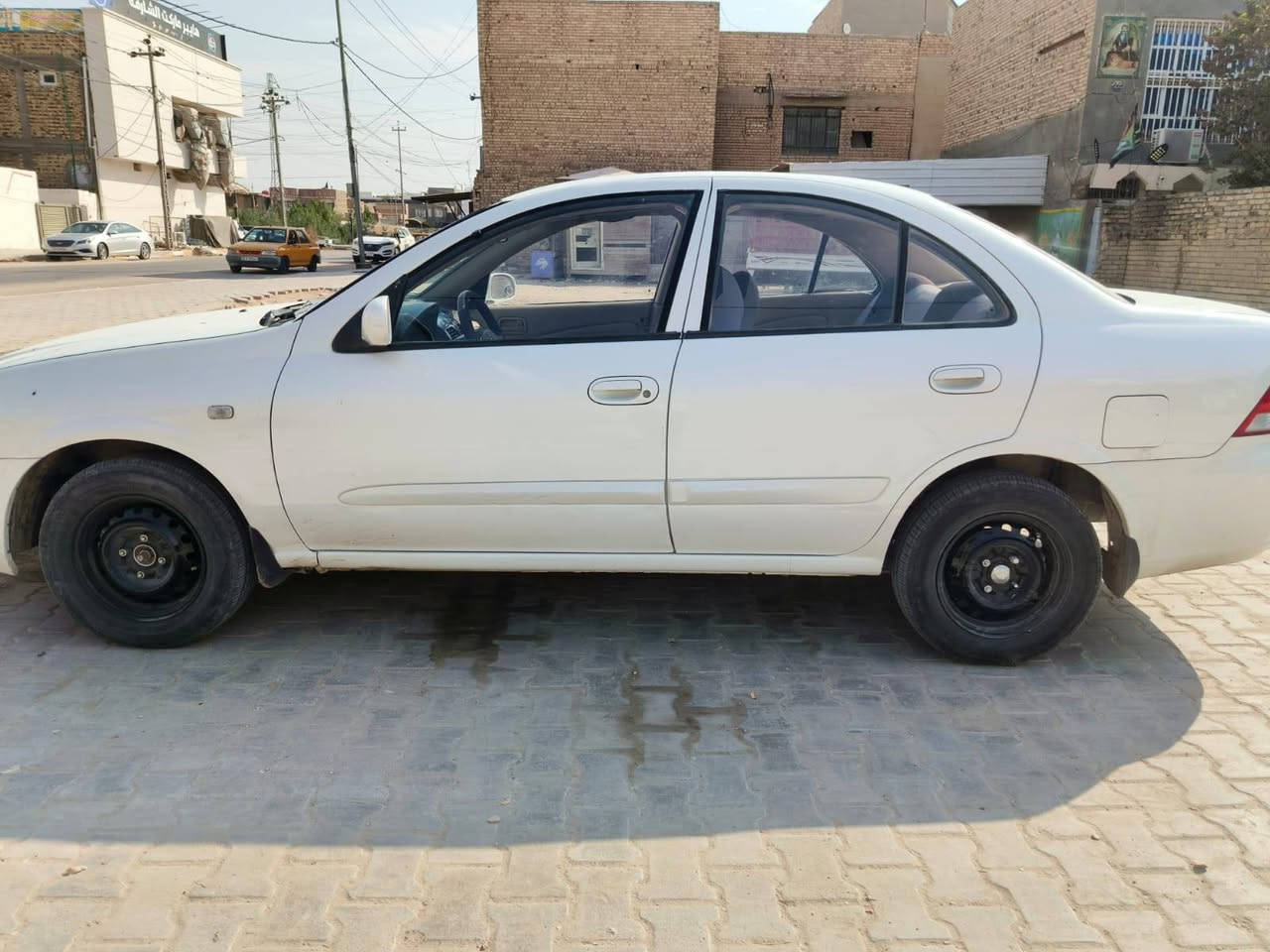 سياره بدي كوري حادثه جاملغ وبنيدبدون إرباك  سعره 80وبيه مجال الشراي ***********
