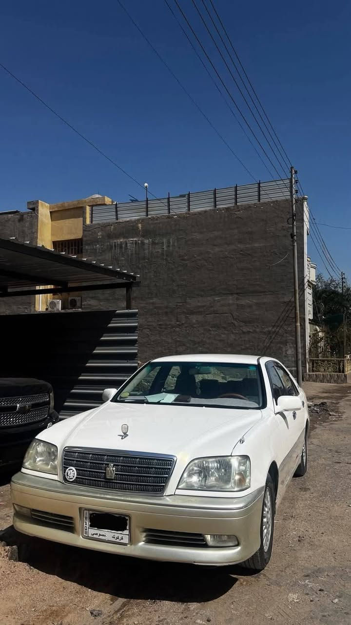 سيارة ملكة (جنون)
شاصي 75
محرك D4كبير 3 دكم
نظافة 85%
شرط تحويل بأسم المشتري رقم انكليزي 
السعر 130 وبيها مجال
الحائز والمالك بصرة (تتحول بأسم المشتري مباشر)
***********
