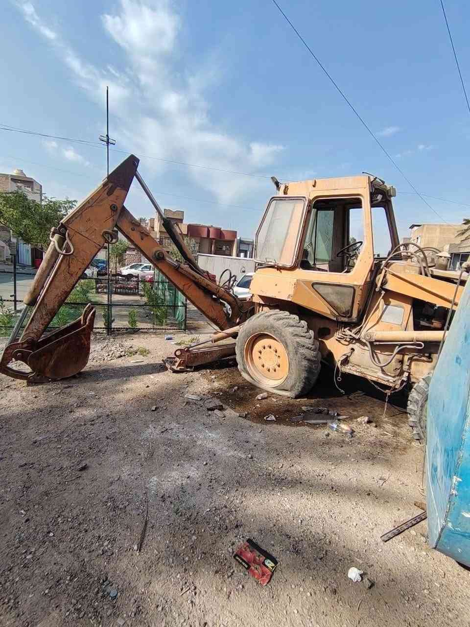 للبيع حفاره كيس موديل ٩٢ ادوات مكفوله سرقه ودوله
محرك ٦ سلندر بلاد بي تبخير بس شغاله كير اكسل مضخه تحتاج ترتيب مثل ماموضحه الصور السعر ٣٠ بي مجال العنوان بغداد حي العامل للاتصال *********** ابو حسين
