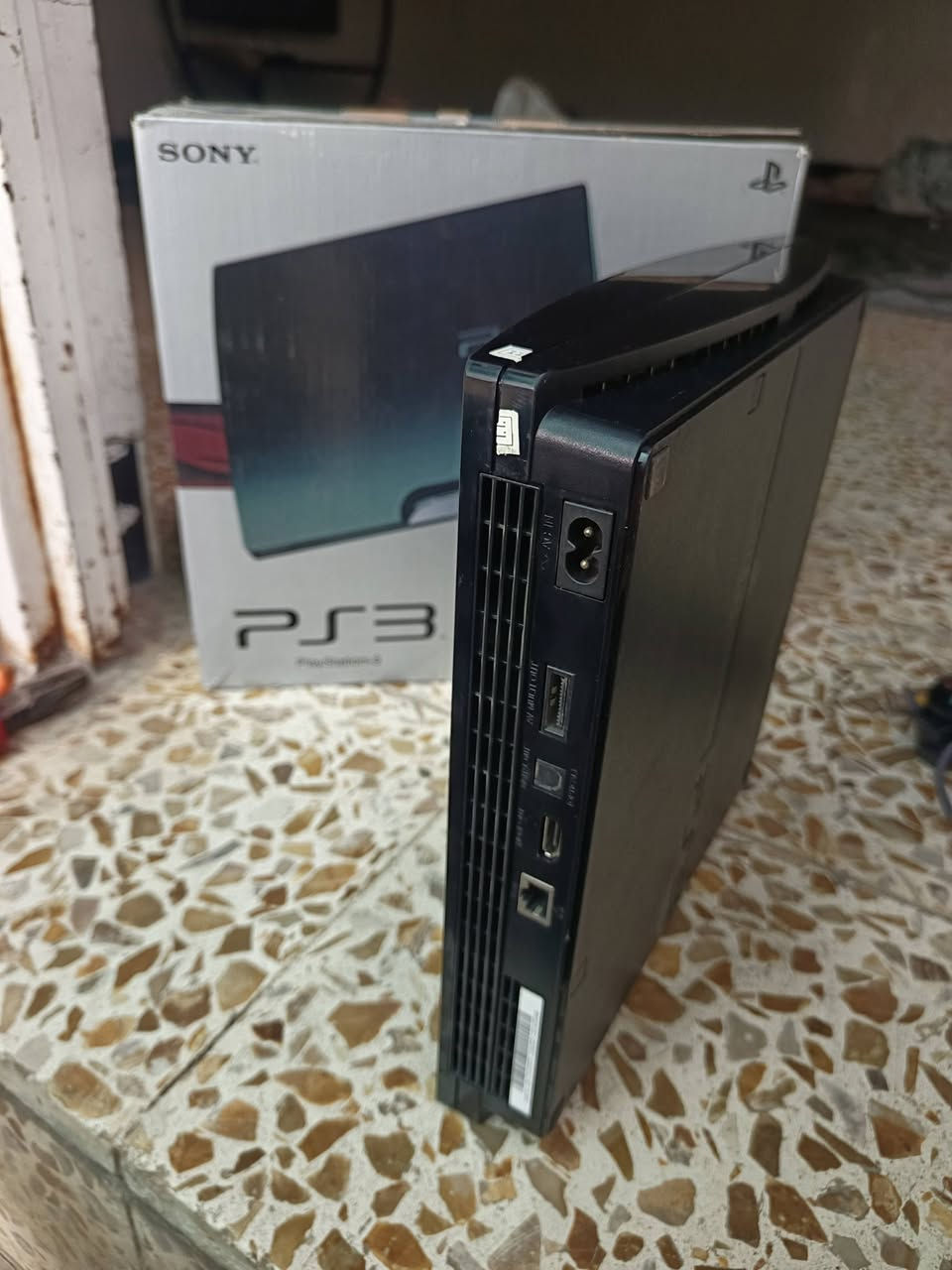 بلي ستيشن ٣ • ٥٠٠ جيجا • ٢ جوستك اصلي