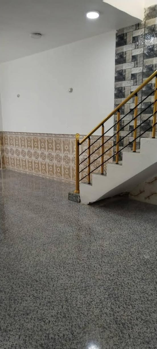 للبيع بيت 100م مطلوب للمصرف 60 تطلوعه 45 كفيل يبقى ثابت خلف مول بغداد طابق واحد صب كونكريت حي النداء،☎️ ***********

