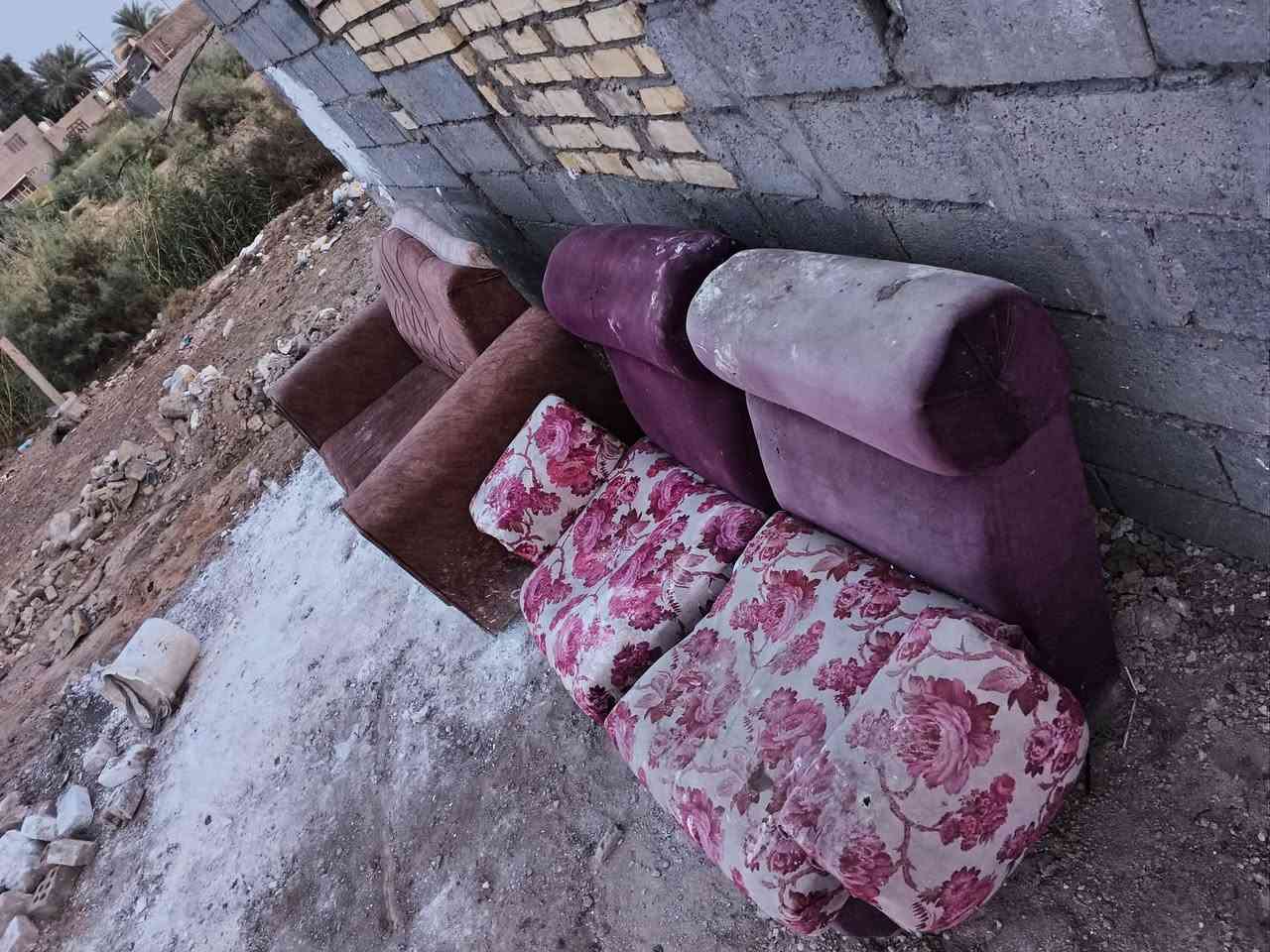 كنب • حي العسكري