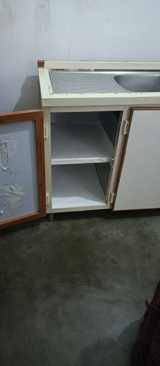 ام تاخمه يله 12نفريه بي عيبه نرخي 240معمله
له گل أو سنكه نرخي 50هزار ومعمله له سموده
***********
