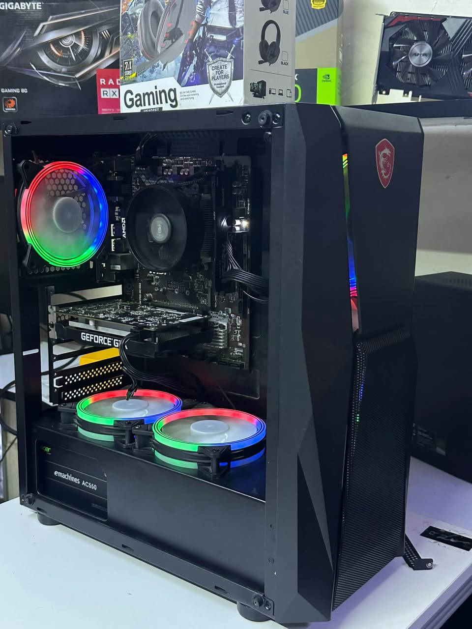 مواصفات
r5 3500 
RAM 16G 3600hz
m.b b450 msi
GPU 1650 4G OC
POWER 550W
SSD128G 
HDD 500G
بسعر 600الف
متوفر توصيل لجميع المحافظات 
العنوان موصل دواسه عماره القدس مكتب البغدادي للحاسبات 
***********
