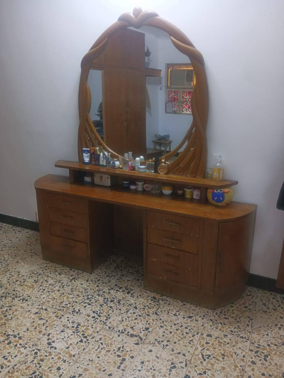 غرفة عراقيه تسكام للبيع داخل وخارج صاج غرفه مرتبه العنوان بغداد شهداء البياع
***********
