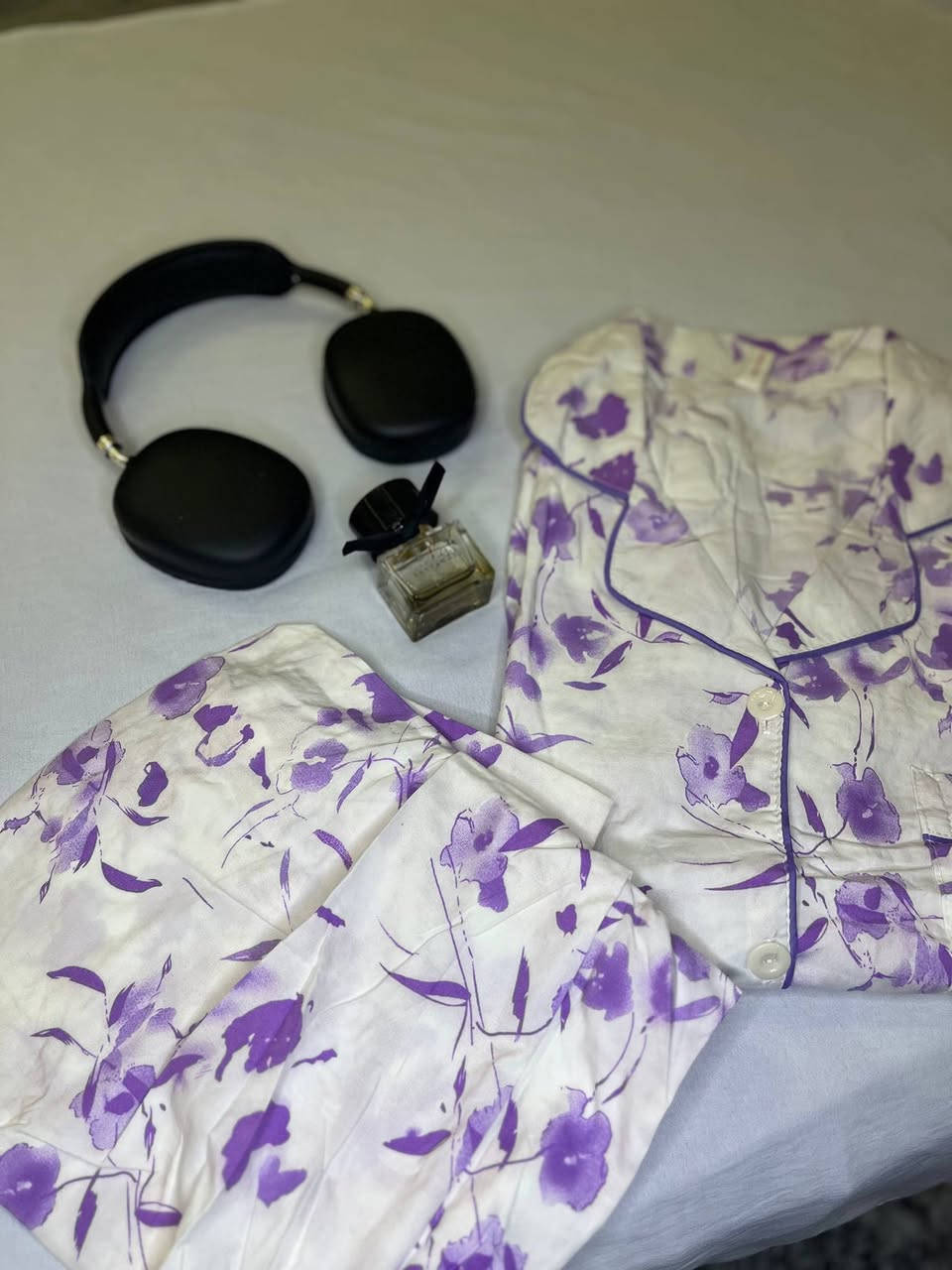 اخير قطع بنات 
الحجز وتساب ***********

