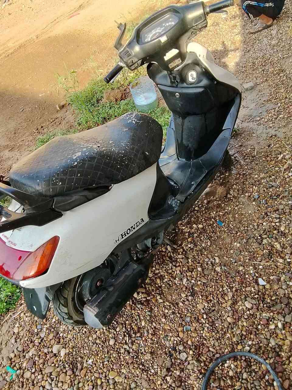 دراجه سبيسي ب275
كهربائياتها بلاديه نظيفه

دبلات جديده 

تايرات جديده 

سلف جديد 

بطاريه جديده 

مجفته قبل شهرين بس رنكات كايمه بيه 
اوراقه كاامله 

هذا رقمي بي واتس اب ***********
