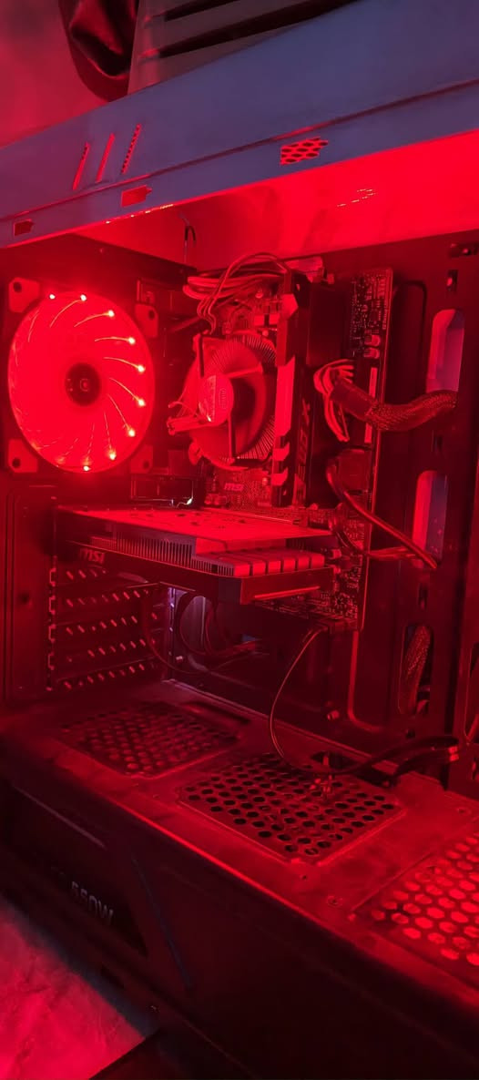 تجميعة للبيع كيس وشاشة وماوس وكيبورد
Gpu: geforce gtx 1650 2fan msi

Cpu: i5 9400f 2.90GHz

M.b: msi H310 pro

Pw: itfpower 550w

Ram: GeIL EVO X 1x1 18gb

Case: gamemax

Screen: 24 1080 1ms 75hz

Mouse & keyboread

الحاسبة نضيفة بشكل يعني اتشد وتلعب ما بيها أي نقوصات السعر 500 وبيها مجال للشراي مكاني بغداد توصيل ما عندي

***********
