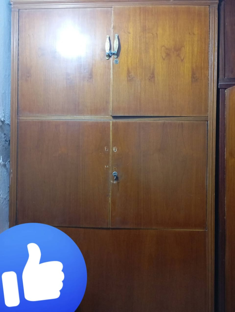 السلام عليكم
اثاث مستخدم نضيف
اثاث فراش 150
كنتور 4ابواب نضيف مع ملحق 4سعر250
عنوان بغداد الجديده (بيت وليس سوق) 
***********واتساب.
