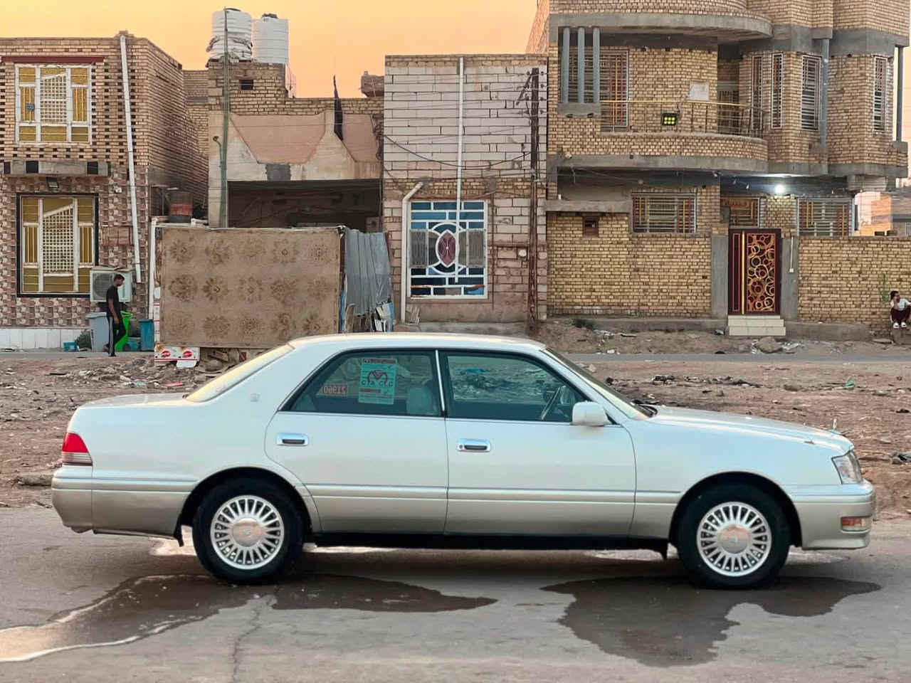 سلام عليكم ورحمة الله وبركاته
رأس ثور موديل 1998 رقم انبار مشروع وطني تحويل ثاني 

محرك وكير شرط فحص حداده امامي وخلفي جديد 

طخم تاير كرتون تبريد ثلج ويه سويج 

كهربائيات شغاله من دعاميه لدعاميه 

داخل جديد مع غرفه جنطه جديده 

سياره جديده معنى الكلمه 

السعر 95 وبيه مجال بعيوني 

العنوان ذي قار _الشطره 

***********
