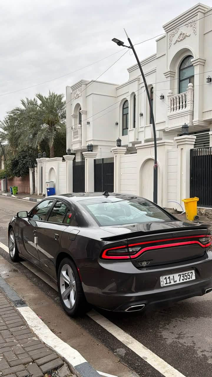 جارجر 22مكفول من صبغ بيها مكان بارد بل جاملغ والبنيد قليل حادثها خشم الجاملغ وخشم البنيد وحلوة جديده ونضيفه تخم تاير حداده تبريد كله جديد تحويل ثاني يوم بسمي شوفة العين احلى واجدد السعر220وبيها مجال لطيبين ***********واتساب
