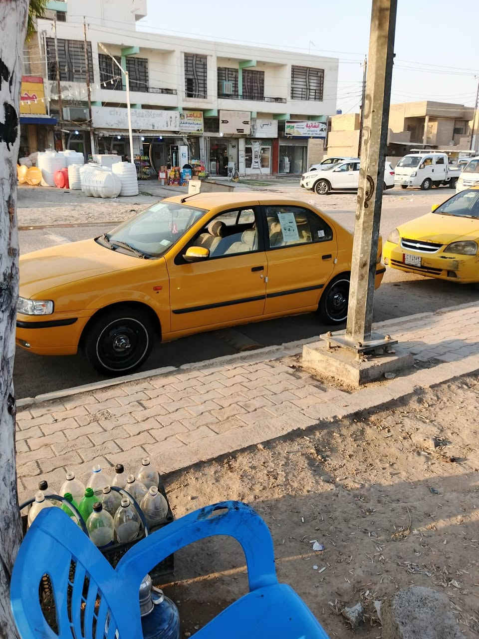 السلام عليكم سياره على وضعية الشركه موديل 11مصفره هيىه وغرامات رقم واسط السياره بغداد سبع البور رقم صاحب السياره اتصل عليه ***********
