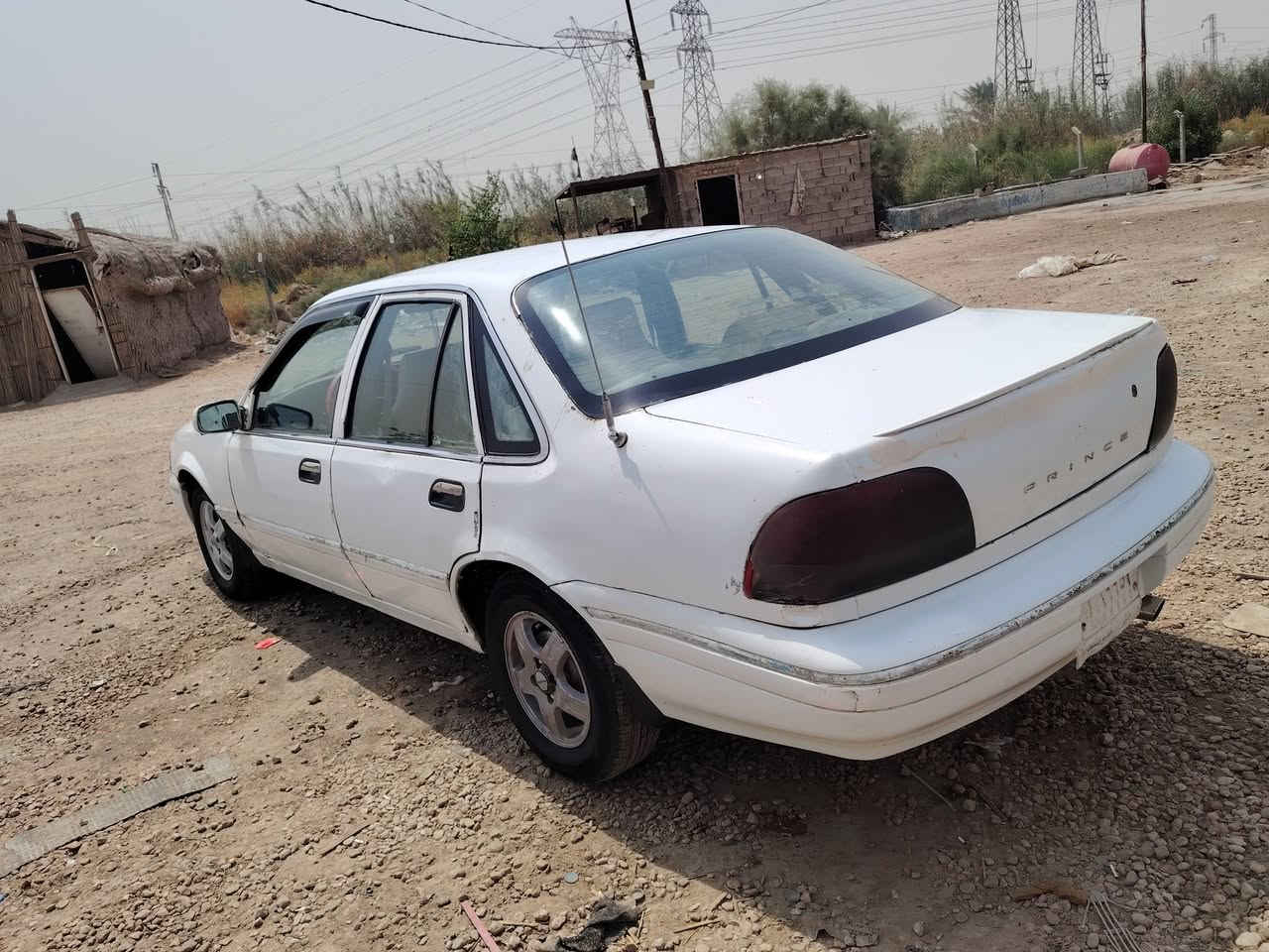 السلام عليكم
سياره برنس فرشاه موديل 96
كير اوتوماتيك مكينه وكير وحداديه وتخم تاير كله جديد
سيارة جديدة مال جناي رقم بابل مشروع وطني 
مكاني بابل القاسم السعر 28 وبيها مجال
***********
