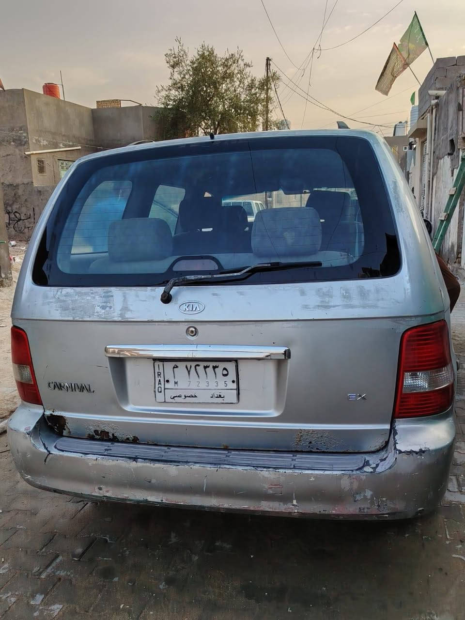 اسلام عليكم سياره كرنفال موديل 2003اصل مكينه كاز كير عادي السياره جاهزه  سنويه صاقطه سنه ونص راعيه يريد مداور يعني عقد مروري مو عقد عادي حداديه جديده مكينه كير نضيفات كلش للشراي سعرها 45 وبيها مجال بسيط والعاجبه يتصل ع الرقم 
*********** 
بي واتساب
