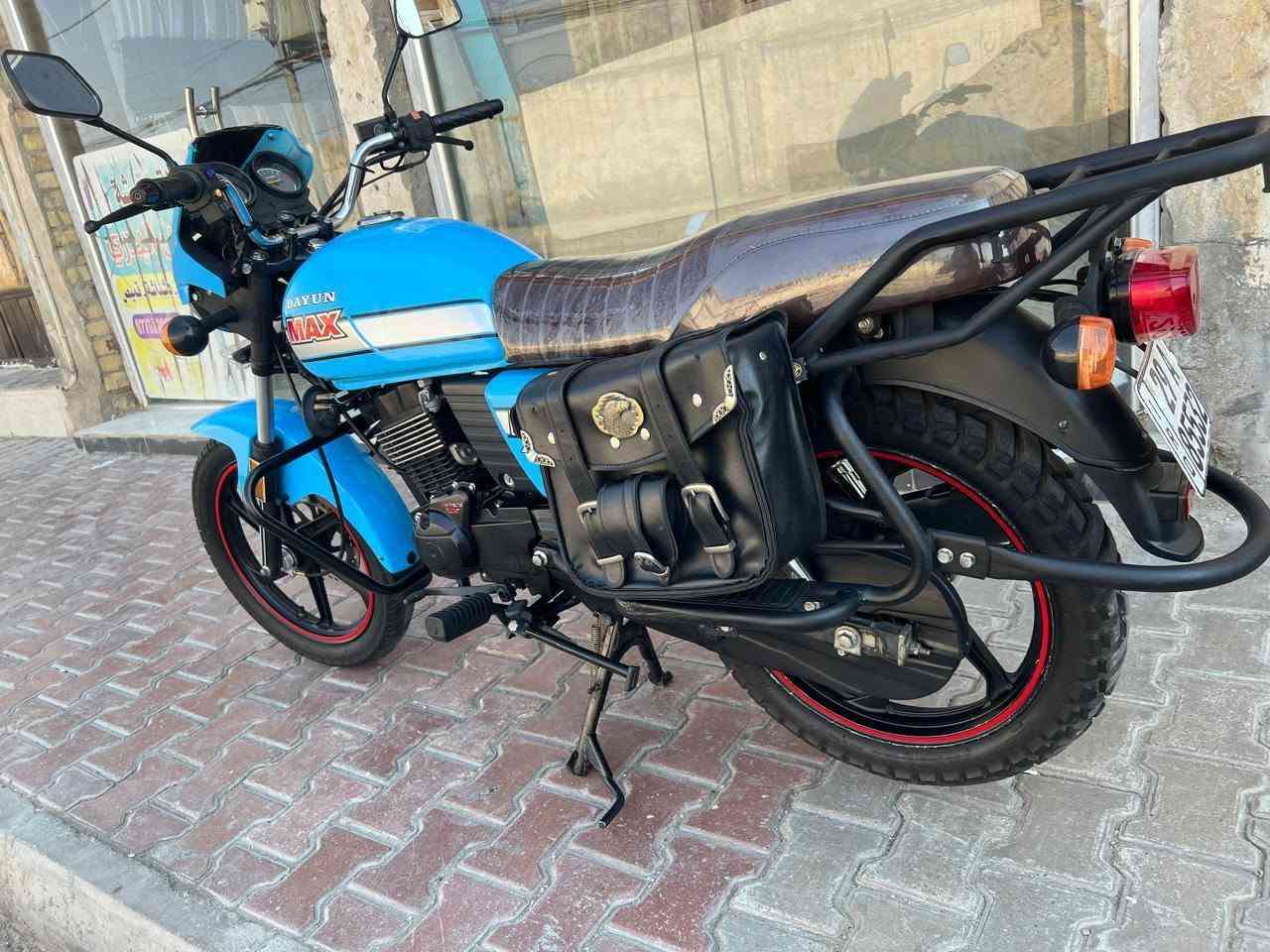 دايوان للبيع ما ماشيه هواي الدراجه 23 سعر خاص دراجه مقفوله كفاله عامه تخم تاير مكينه تبعتها جديده*********** المكا الباسط
