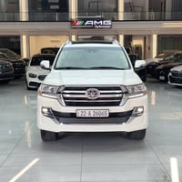 لاندكروزر VXS • ٢٠١٦ • محرك V8 ٥.٧