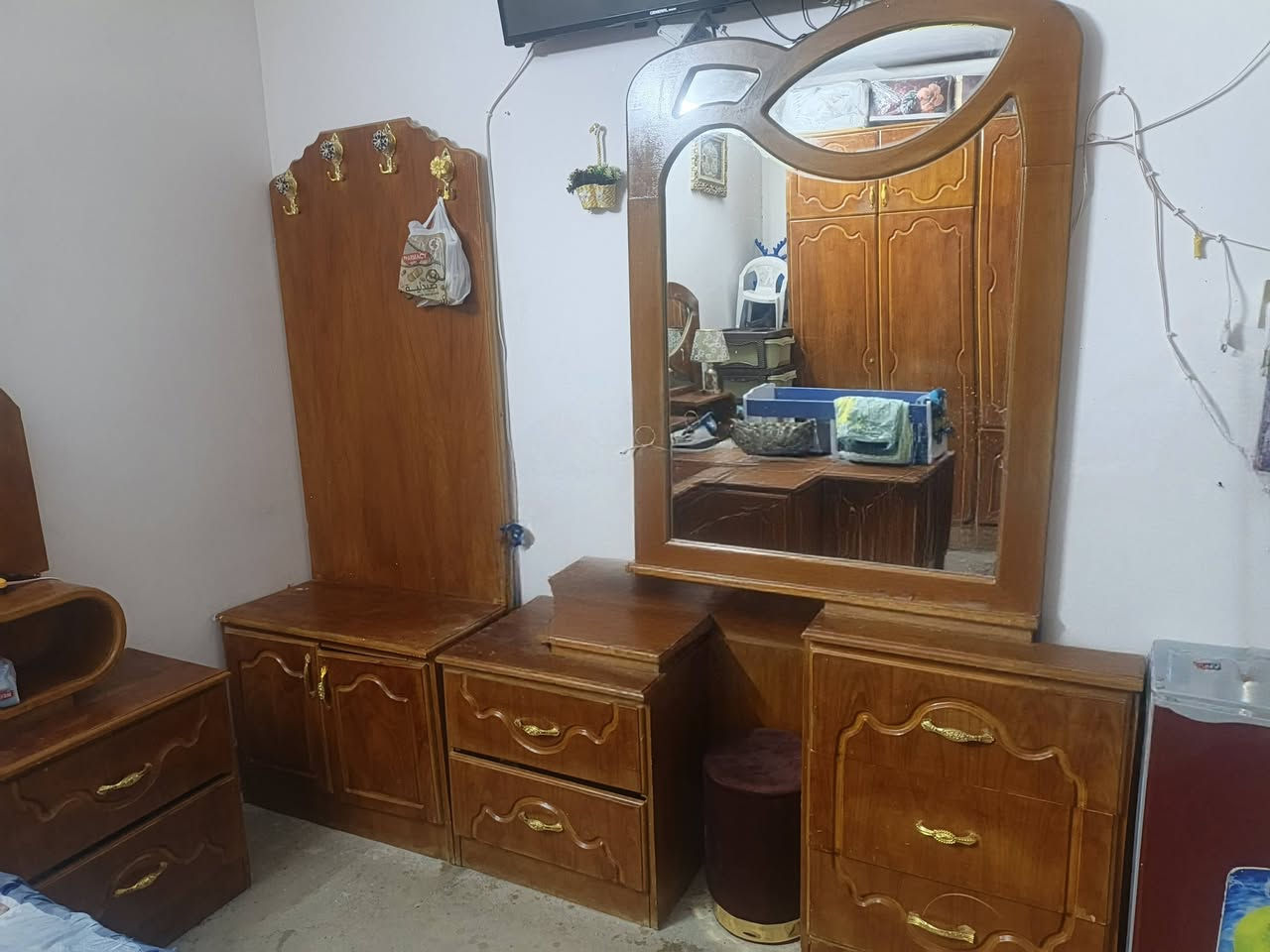 قرفة صاج نضيفة السعر 800 المكان تكريت القادسية الاستفسار الاتصال عل رقم ***********
