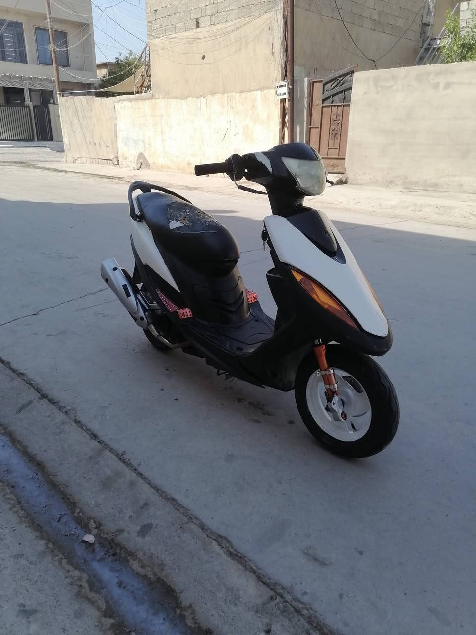 سلام عليكم ماكس عدله البيع نضيفه كهربايات شقاله تايرات جديده وياله بلادي بوشه 55كلجات رياضي شلعه ومعدل فول صالنصه رياضي أف ام السعر 525 وبي مجال الشراي يخابر***********
