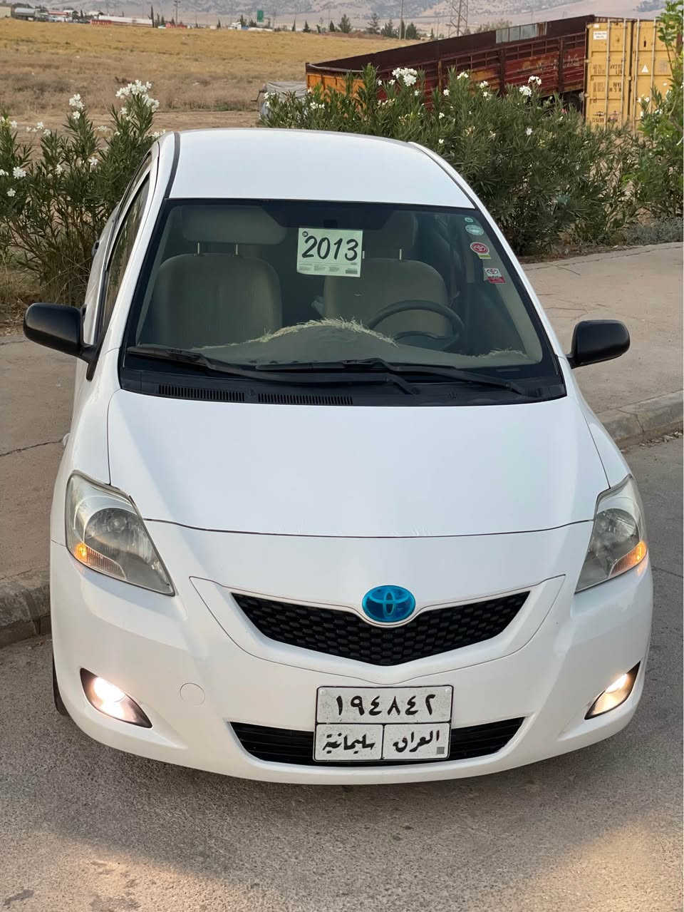 بەناوی خوای گەورە

یارس مۆدێل ٢٠١٣ بێ بۆیاخ 
سەیارەکە هەموو گیانی لەسەردەقی شەریکە ماوەتەوە گێڕ و مەکینەو تەبرید و تەقەو ڕەقەی بەشەرت
دەبڵ گێچ و ئەی بی ئێس مەکینە 2NZ
سەنەوی بەسەر چوە بەناوی خۆمەوەیە بەشەرتی تەحویل و غەرامەو بڕواوەو هەموشتێک
نرخی ٨٤ گەڵاو معالە 
تکایە هەموو شتێکم نوسیوە 
مشتەریت تەلەفون بکە لەخزمەتتام
سەیارەکە لەپیرە مەگرونە
ژمارە موبایل
***********770 196 70 37
ڤایبەر و وەتس ئەپی لەسەرە السليمانية, العراق
